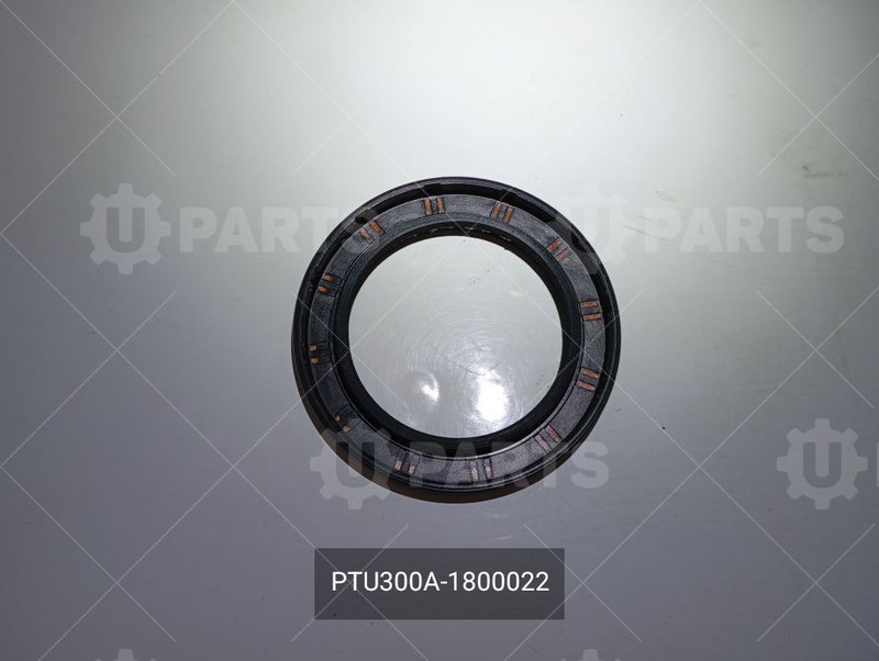 PTU300A-1800022 Сальник задний приводного вала 