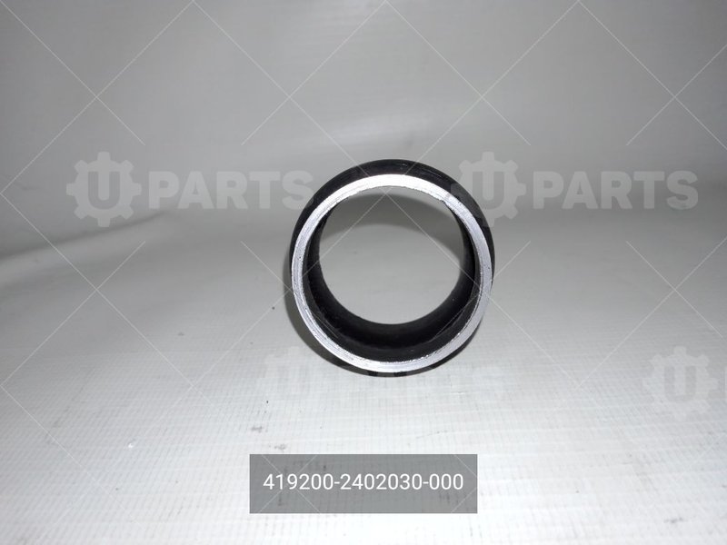 419200-2402030-000 Втулка распорных подшипников ведущей шестерни 